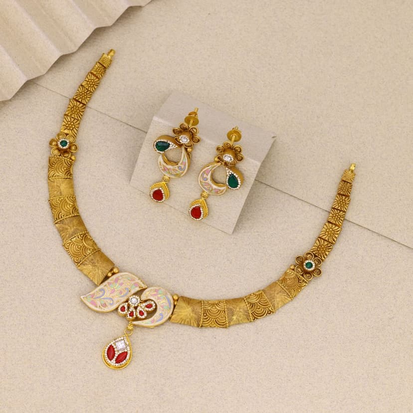 Meenpriya Antique Necklace 22KT