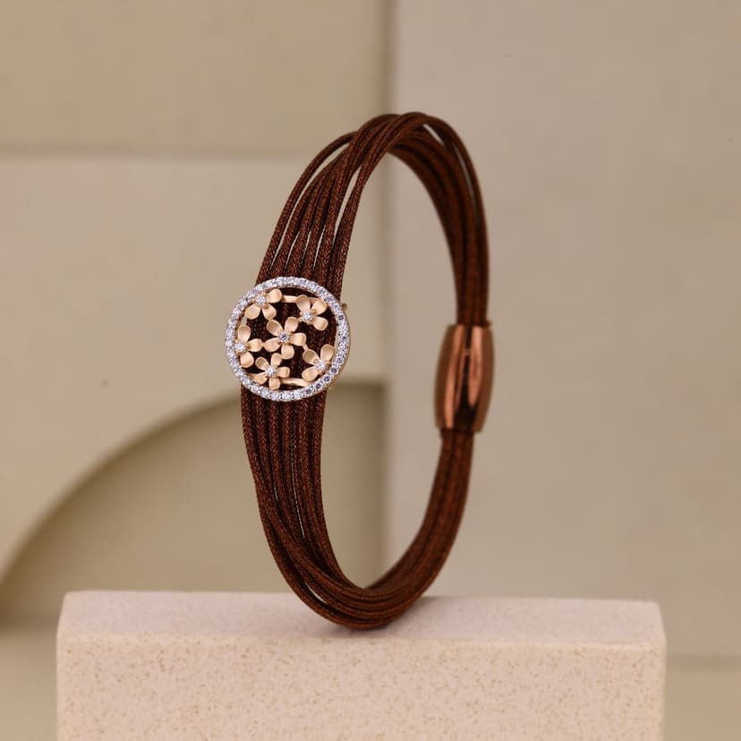 Fleurelle Bloom Crest Kada 18KT