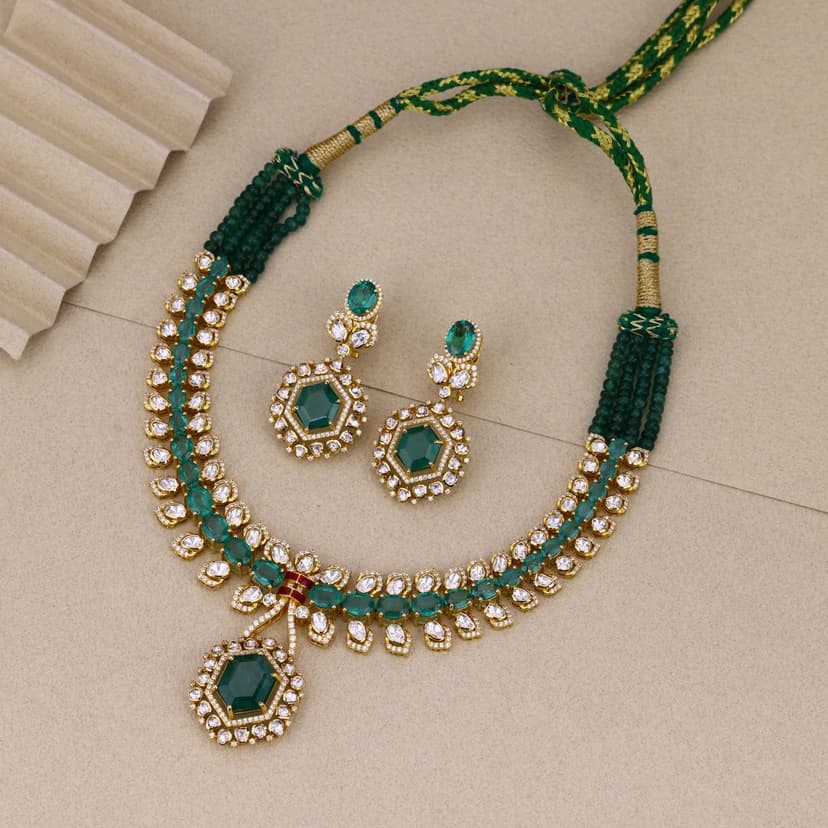 Veridienne Victorian Necklace 18KT