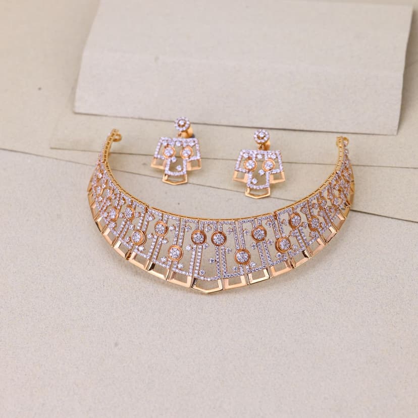 Aurivexa Necklace 18KT