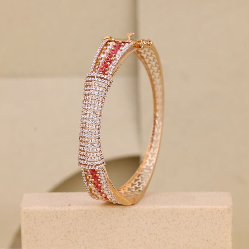 Vaenora Kada 18KT