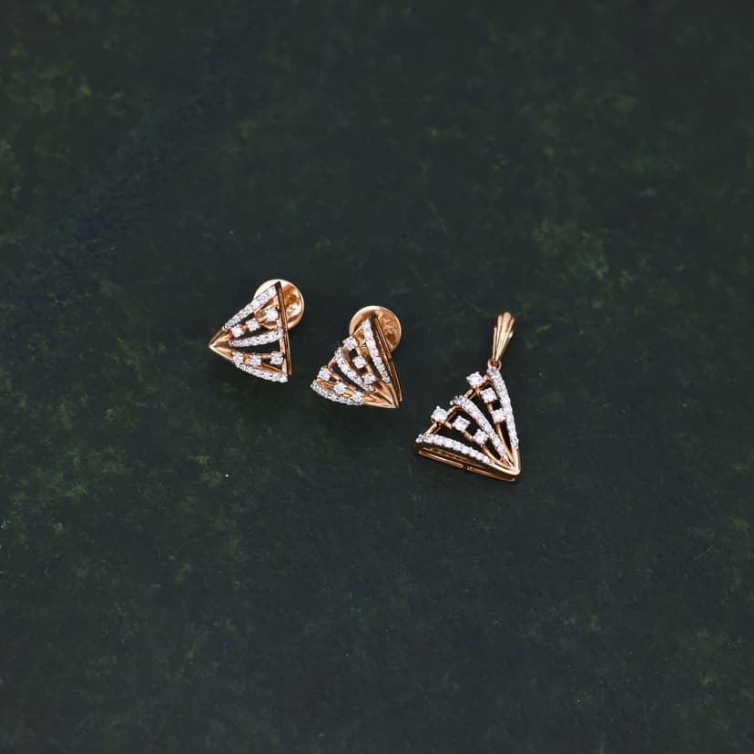 Trevyra Real Diamond Pendant Set 14KT