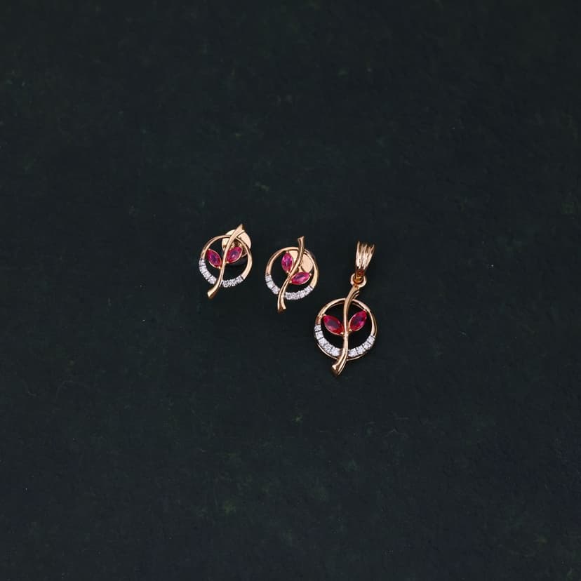 Zavrelyn Real Diamond Pendant Set 14KT