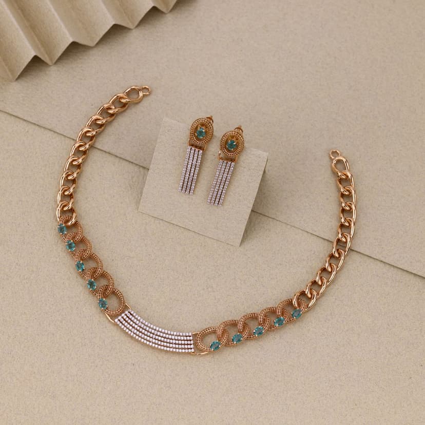Zorevane Linkweave Necklace 18KT