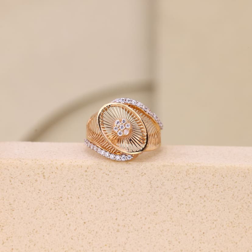 Mirevessa Sunray Halo Ring 18KT