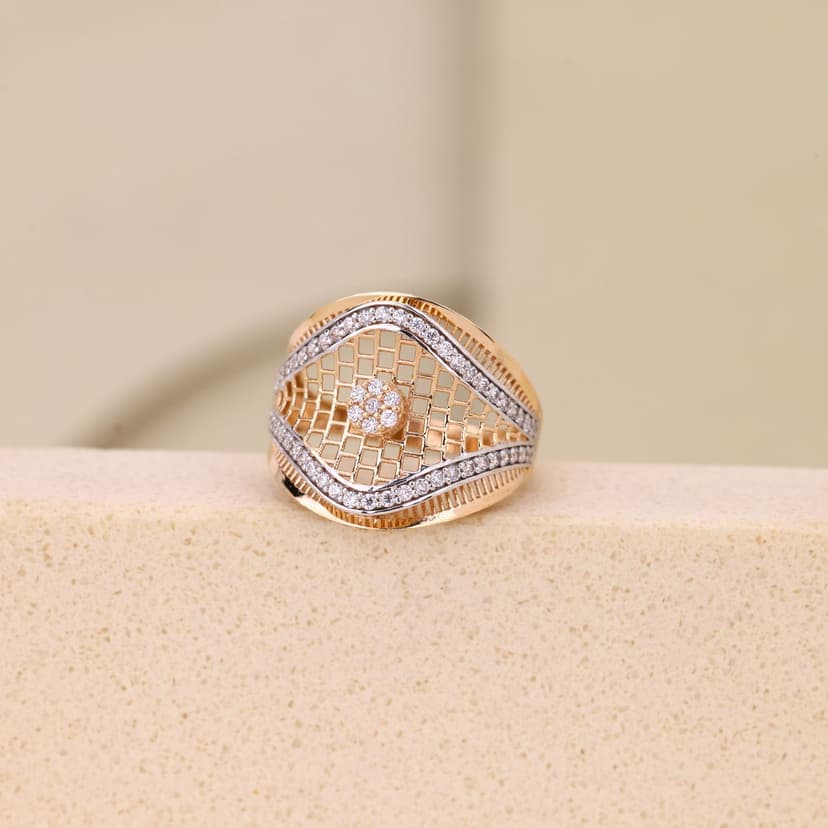 Zyverelle Lattice Crest Ring 18KT