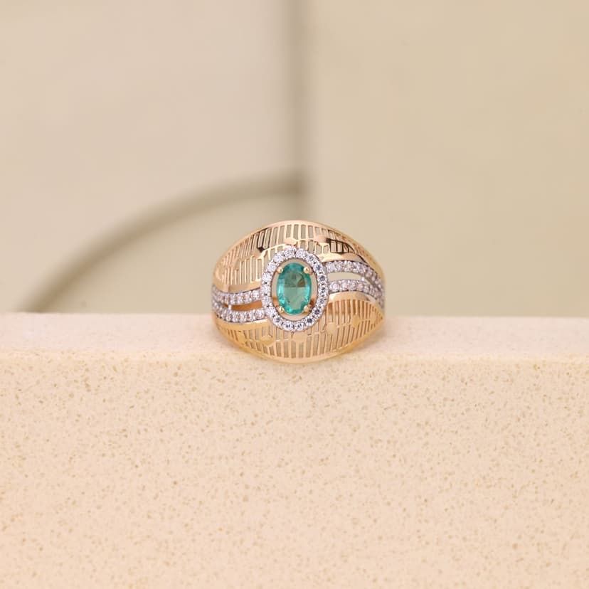 Elyvarra Emerald Loom Ring 18KT