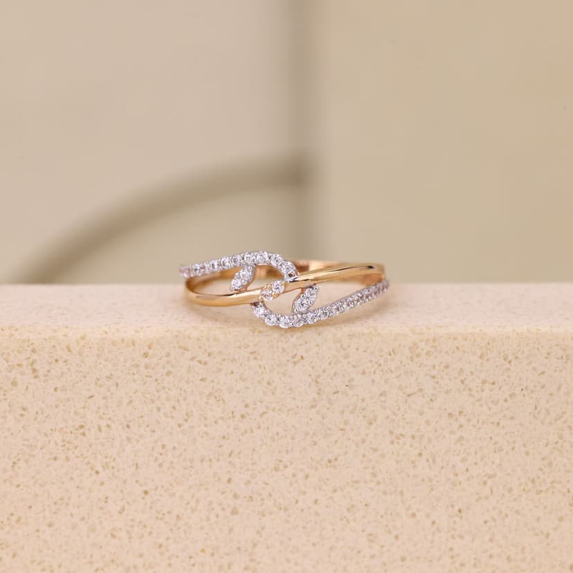 Virezelle Flow Arc Ring 18KT