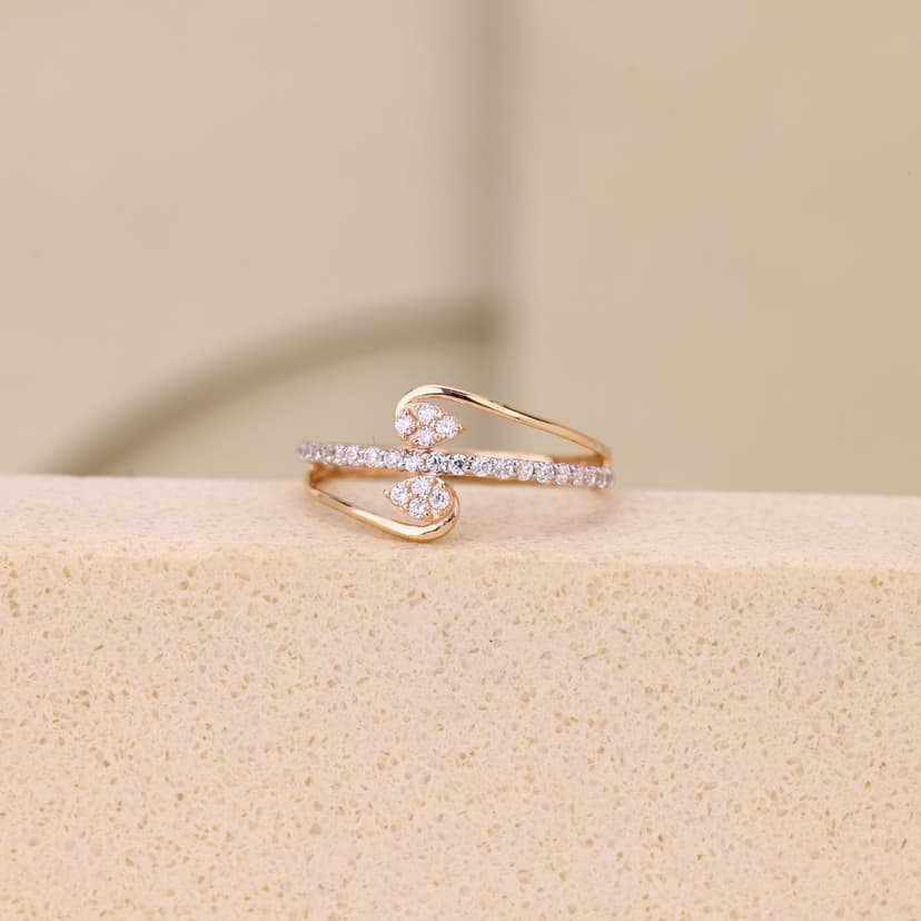 Velzelle Petal Sweep Ring 18KT