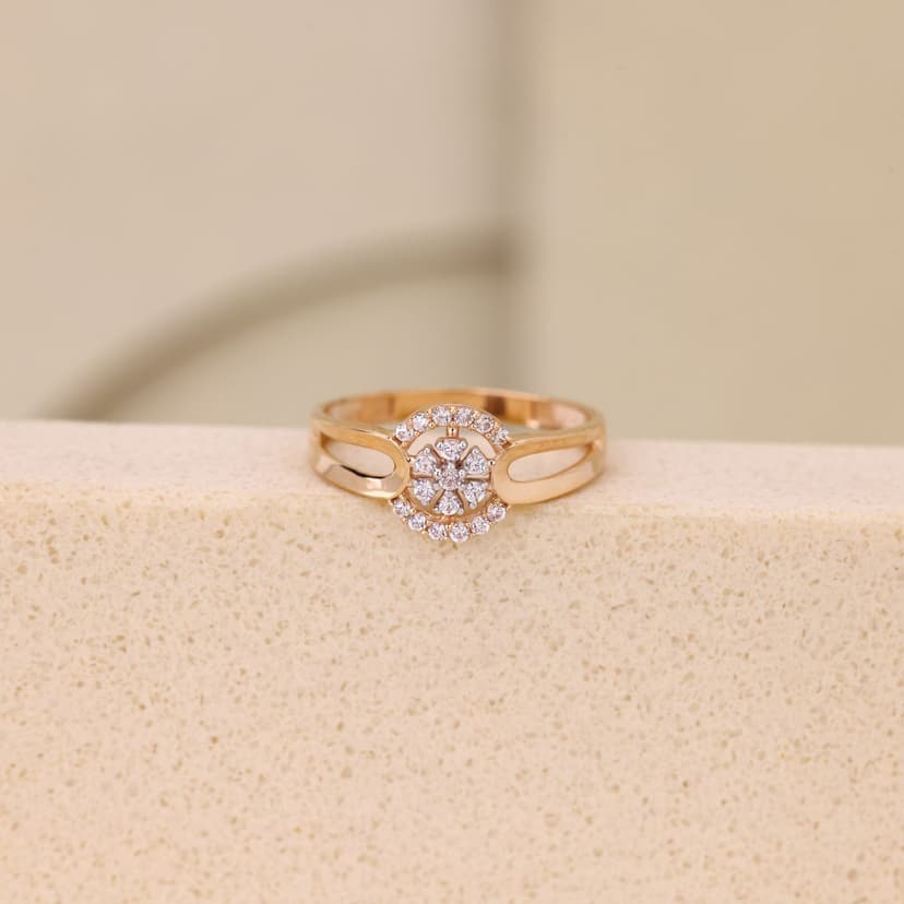 Nyzelle Bloom Crest Ring 18KT