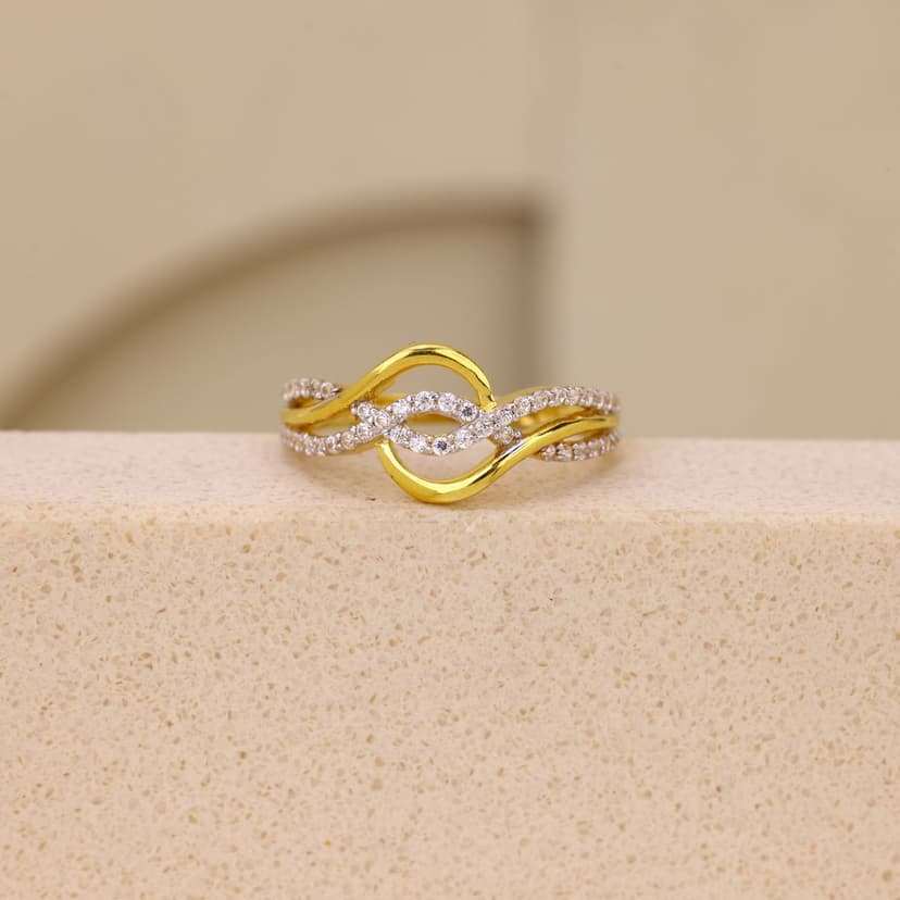 Norezelle Flowline Ring 22KT