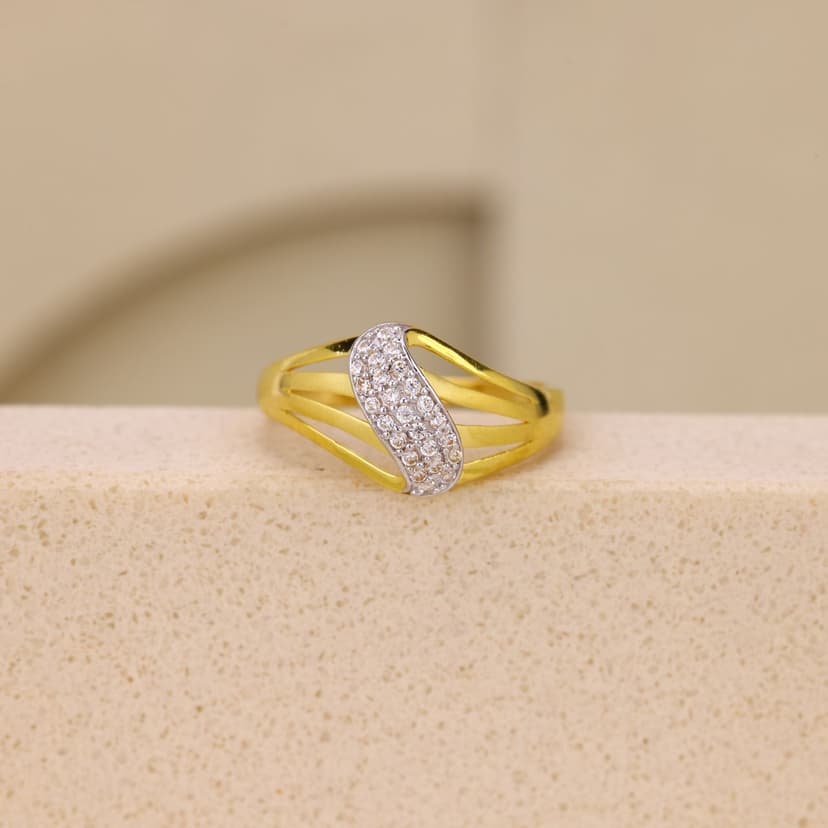 Zyvenora Sweep Ring 22KT