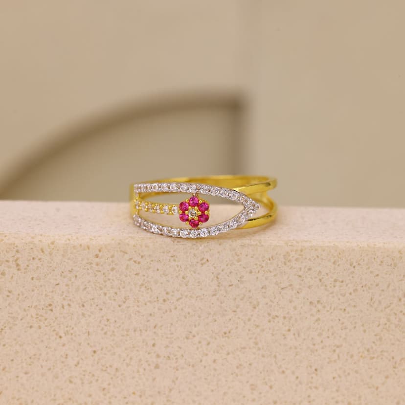 Cirelora Rosé Crest Ring 22KT