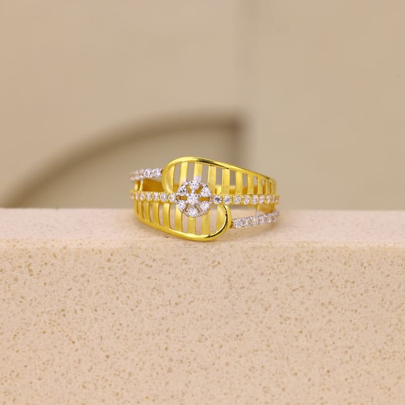 Veyralora Floral Panel Ring 22KT