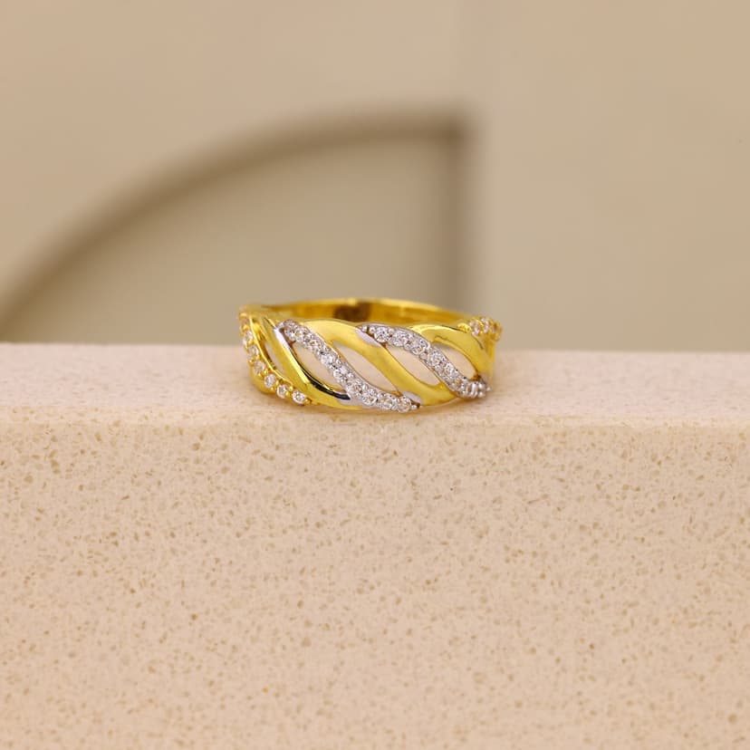 Mavrelisse Arcweave Ring 22KT