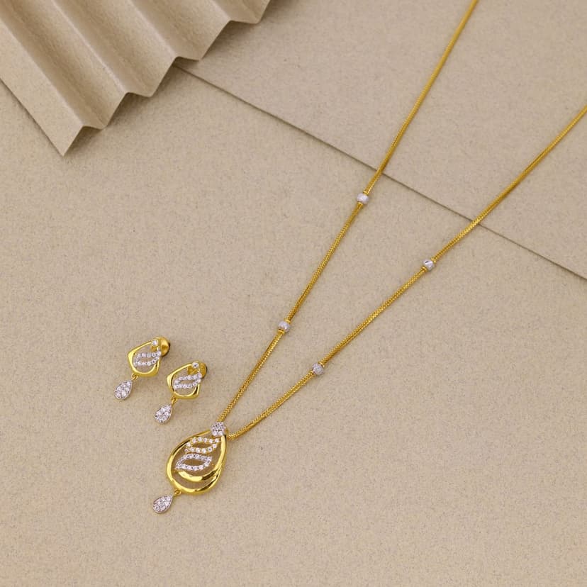 Cezavienne Leafveil Chain Set 22KT