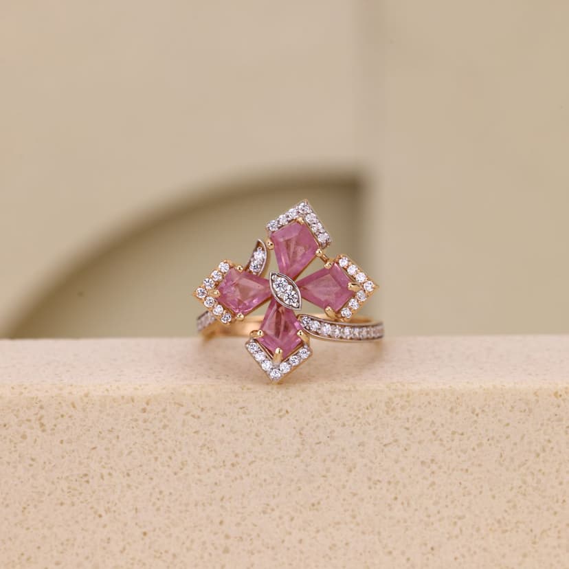 Velarora Petalisse Ring 18KT
