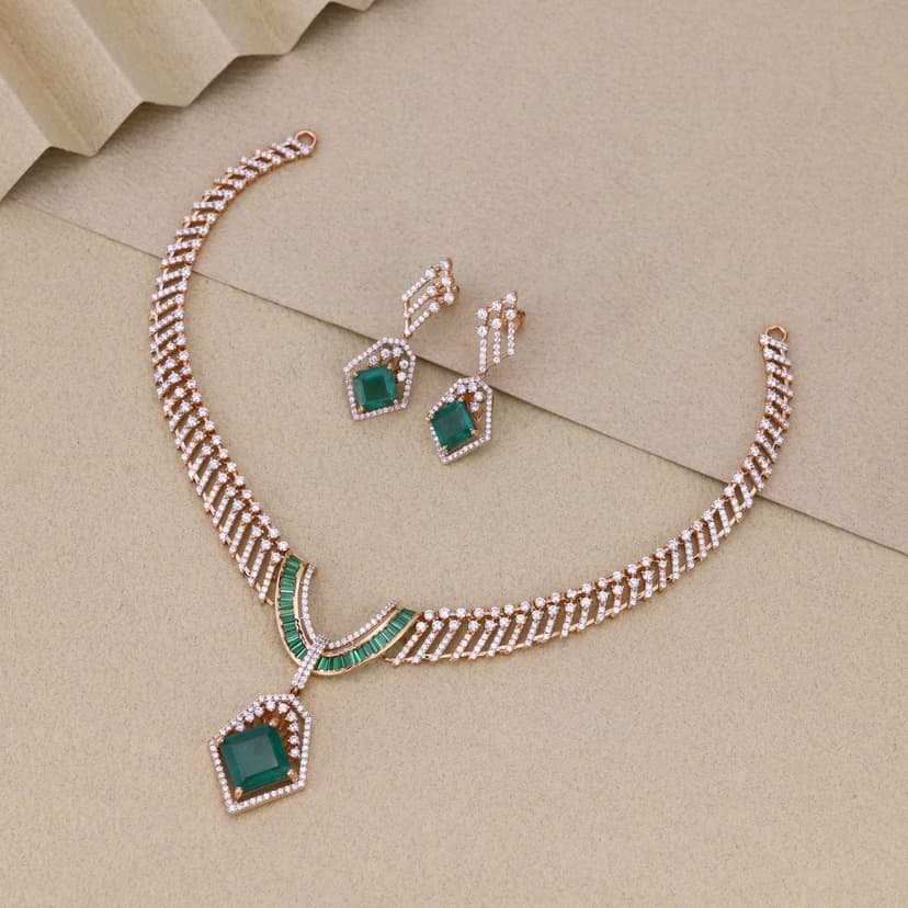 Mirelline Verdora Necklace 18KT