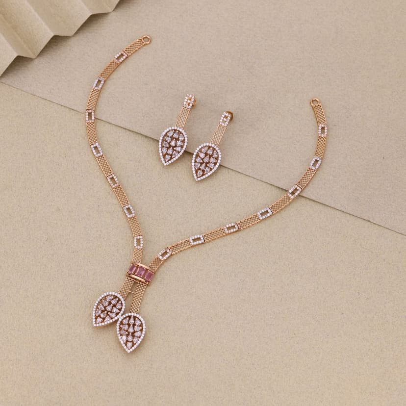 Azelmira Roselune Necklace 18KT