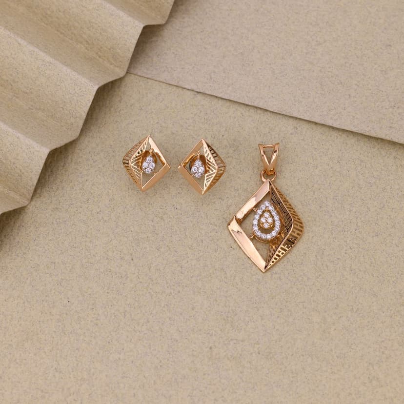Orelvane Pendant Set 18KT