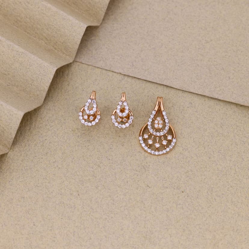 Velyndra Pendant Set 18KT