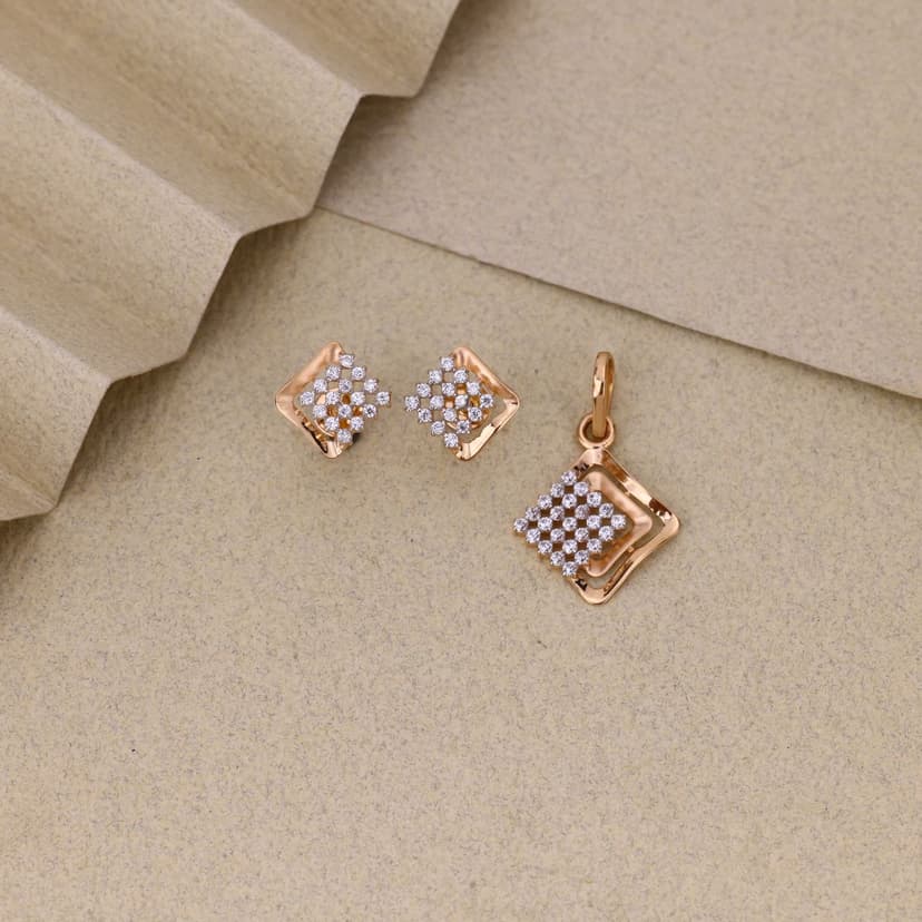 Mirevane Pendant Set 18KT