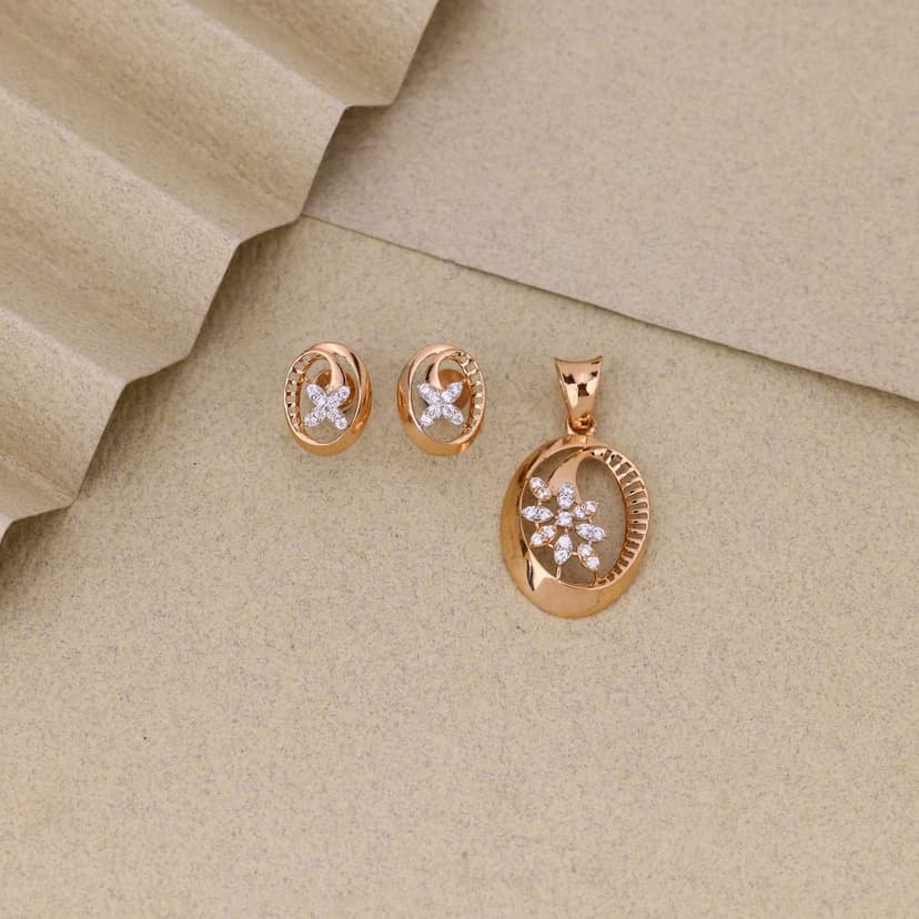 Oryvessa Pendant Set 18KT