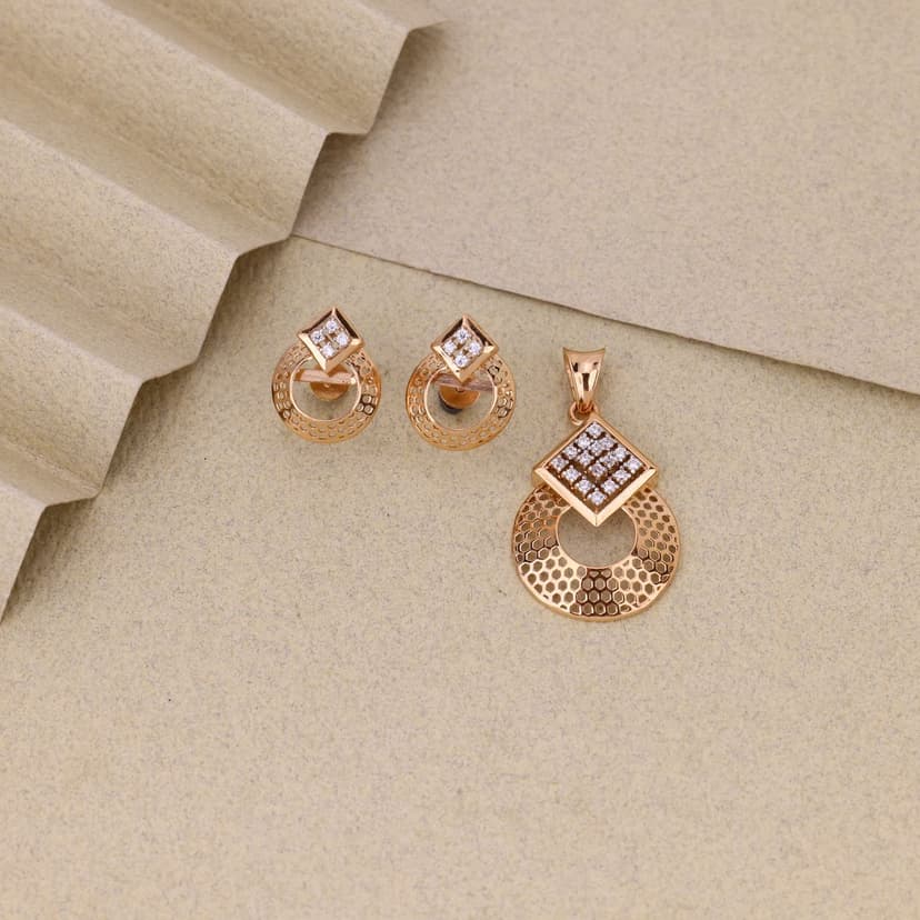 Zyvarelle Pendant Set 18KT