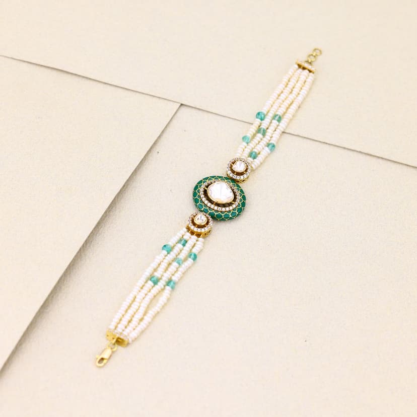 Emerald Regalia Bracelet 18KT