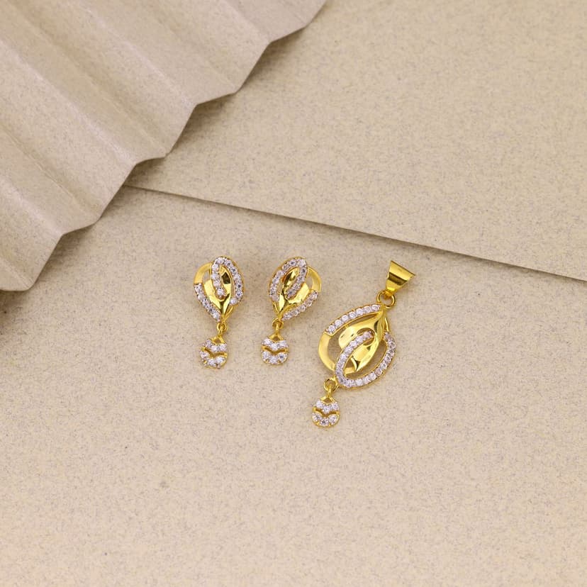 Lumévienne Orbit Pendant Set 18KT