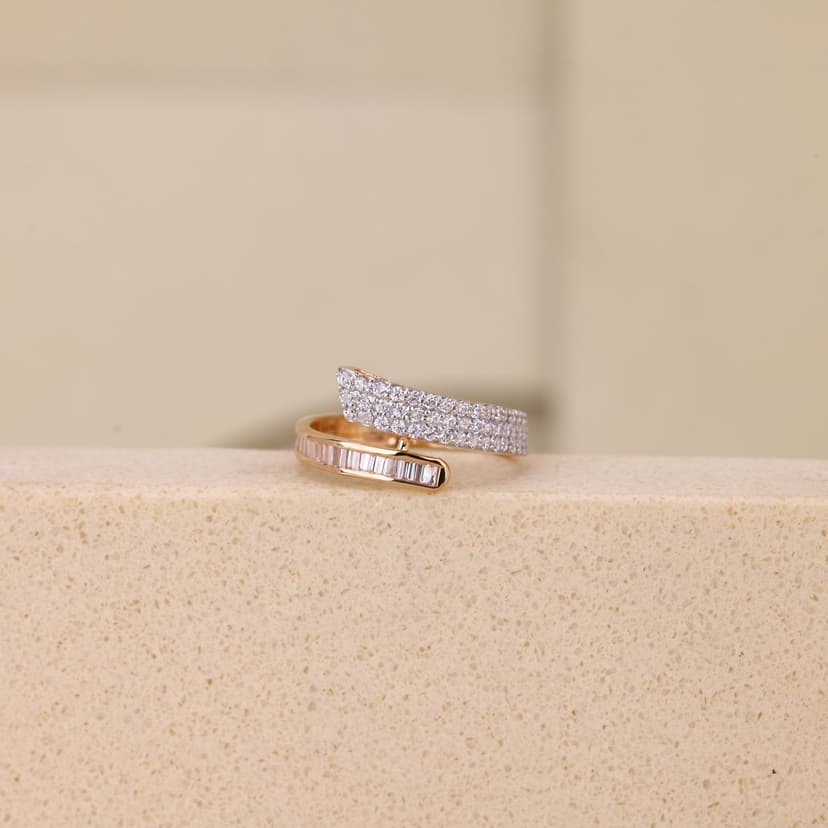 Savenza Sweep Ring 18KT