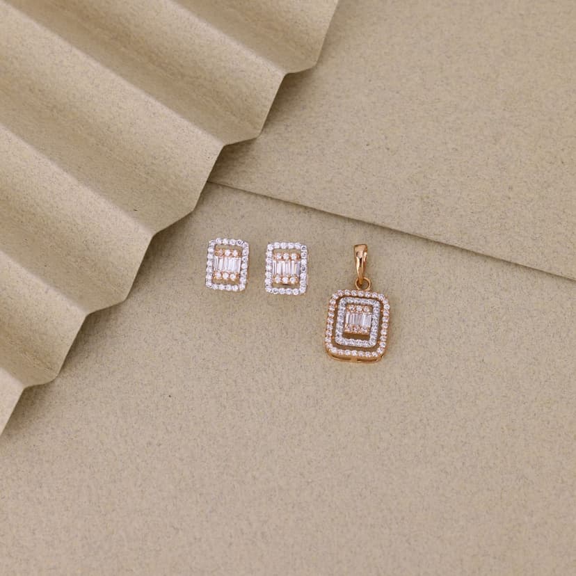 Alessique Quadraline Pendant Set 18KT