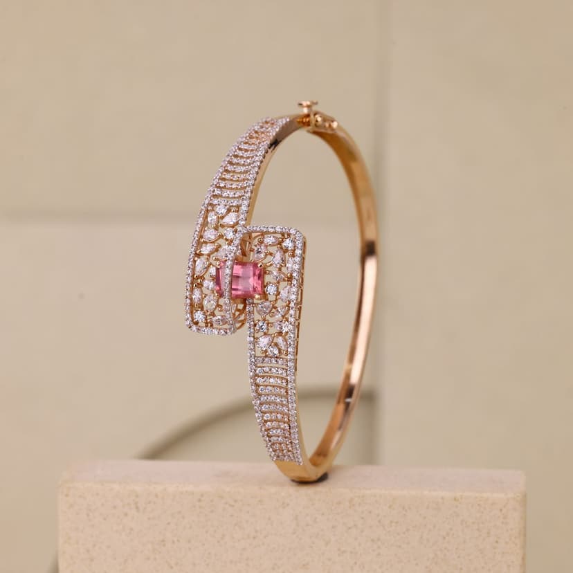 Coravessa Rosaframe Kada 18KT