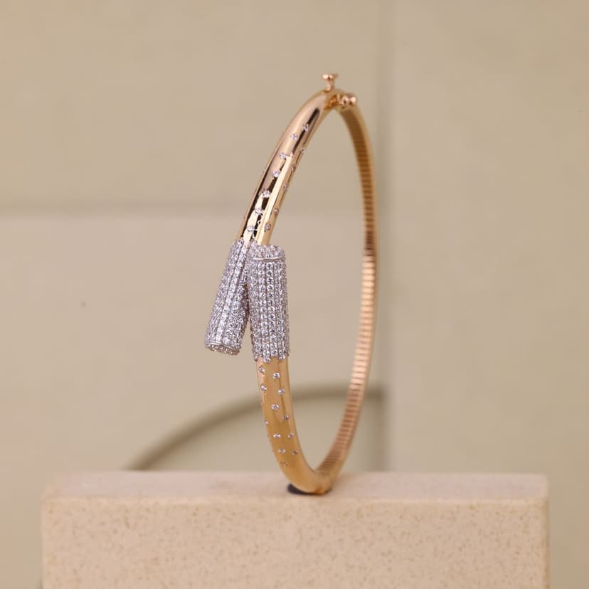 Celavora Lumifall Kada 18KT
