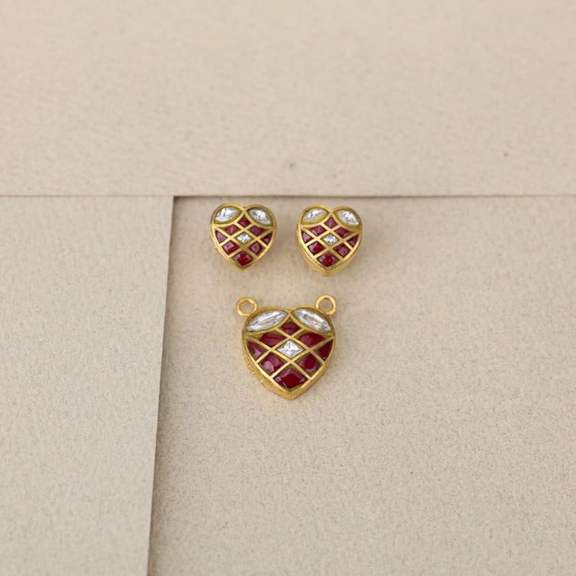 Ruvisha Antique MS Pendent Set 22KT