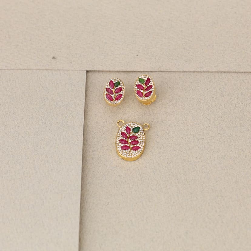 Pallavira Antique MS Pendent Set 22KT